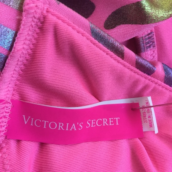 Victoria Secret’s Two Piece Halter Bikini - Picture 4 of 7